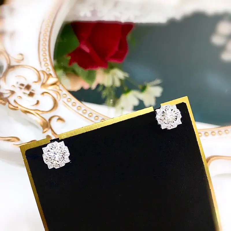 Huitan Unique Design Stud Earrings Ear Piercing Accessories for Wedding Good Quality Dazzling Earrings Women's Trendy Jewelry