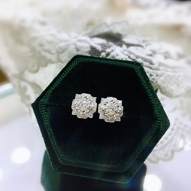 Huitan Unique Design Stud Earrings Ear Piercing Accessories for Wedding Good Quality Dazzling Earrings Women's Trendy Jewelry
