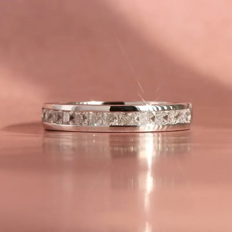 Huitan Minimalist Wedding Rings for Women Silver Color Luxury Paved Princess CZ Simple Elegant Anniversary Rings Fashion Jewelry