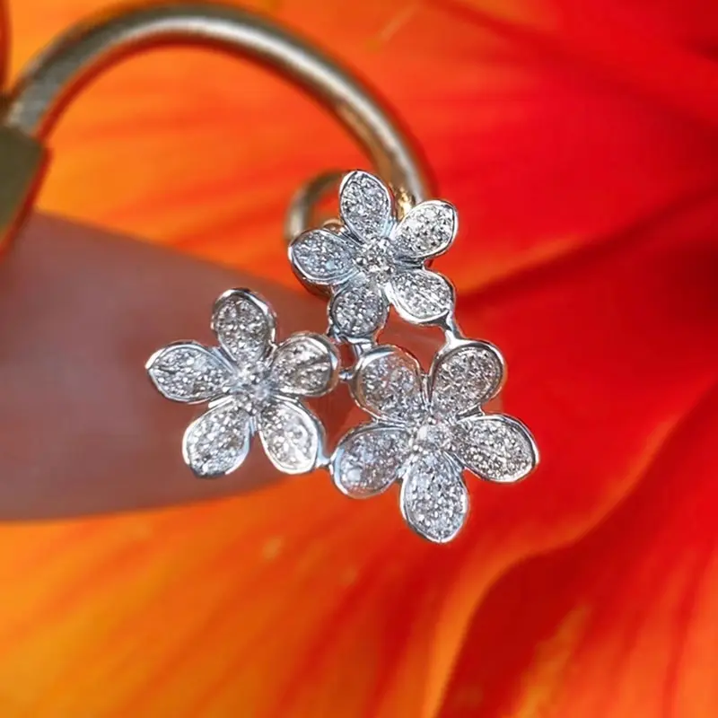 Huitan Luxury Flowers Hoop Earrings Women Paved Dazzling Cubic Zirconia Romantic Girl Earrings Fancy Gift Wedding Trendy Jewelry