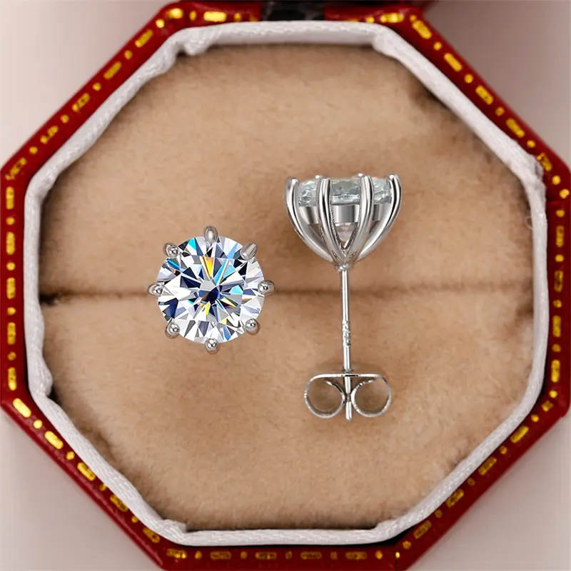 Huitan Fashion Versatile Female Cubic Zirconia Stud Earrings High Quality Silver Color Ear Piercing Earrings Women Jewelry Bulk