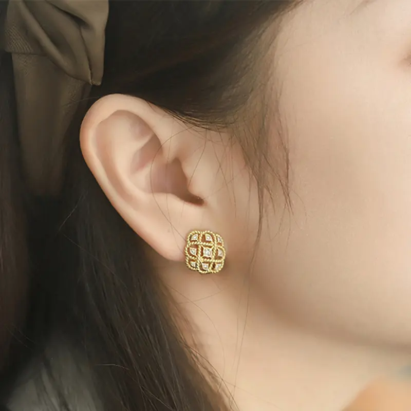 Huitan Trendy Gold Color Stud Earrings for Women Hollow Design Luxury Female Earrings Wedding Party Temperament Elegant Jewelry