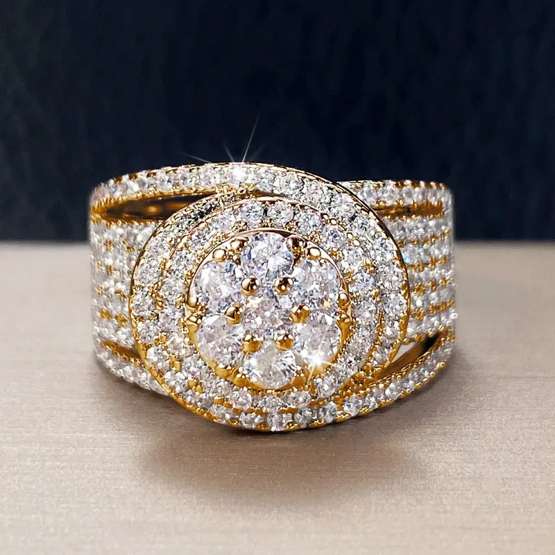 Huitan Gorgeous Wedding Engagement Rings for Women Modern Fashion Design Sparkling Cubic Zirconia Female Rings Party New Jewelry