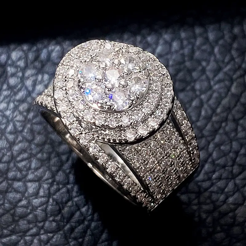 Huitan Gorgeous Wedding Engagement Rings for Women Modern Fashion Design Sparkling Cubic Zirconia Female Rings Party New Jewelry