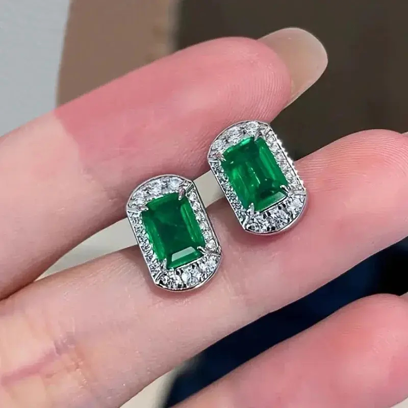 Huitan Dainty Green Zirconia Stud Earrings for Women Fashion Silver Color Accessories for Engagement Chic Lady Wedding Jewelry