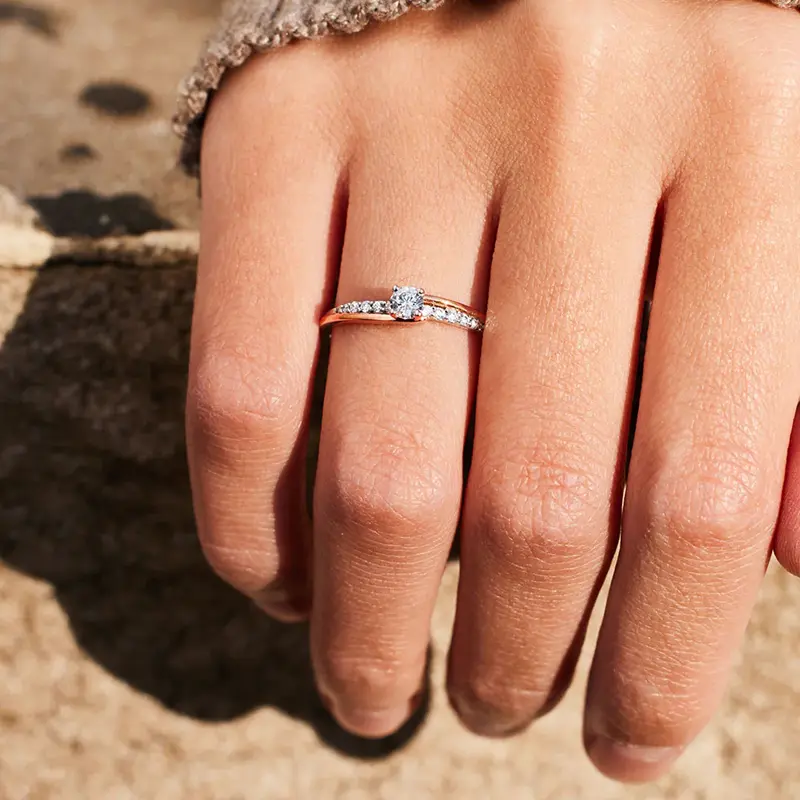 Huitan Hot Two Tone Rings for Women Trendy Wedding Band Accessories with Cubic Zirconia Exquisite Proposal Engagement Jewelry