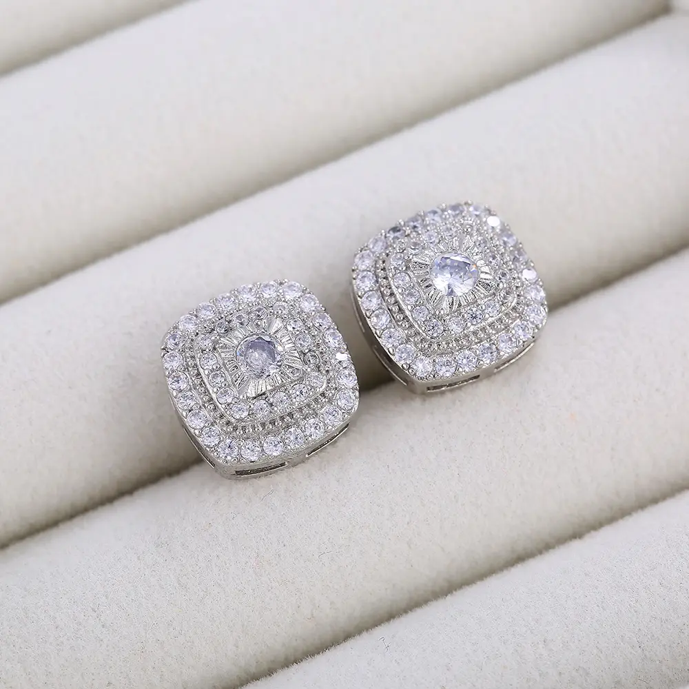 Huitan Luxury Crystal Zircon Women Stud Earrings Silver Color Shiny CZ Accessories Daily Wear Delicate Girl Gift Fashion Jewelry