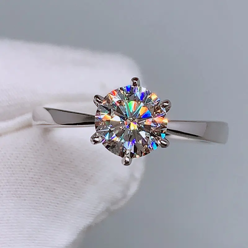 Huitan Classic and Simple Wedding Engagement Rings for Women High Quality Silver Color Cubic Zircon Ring Timeless Style Jewelry