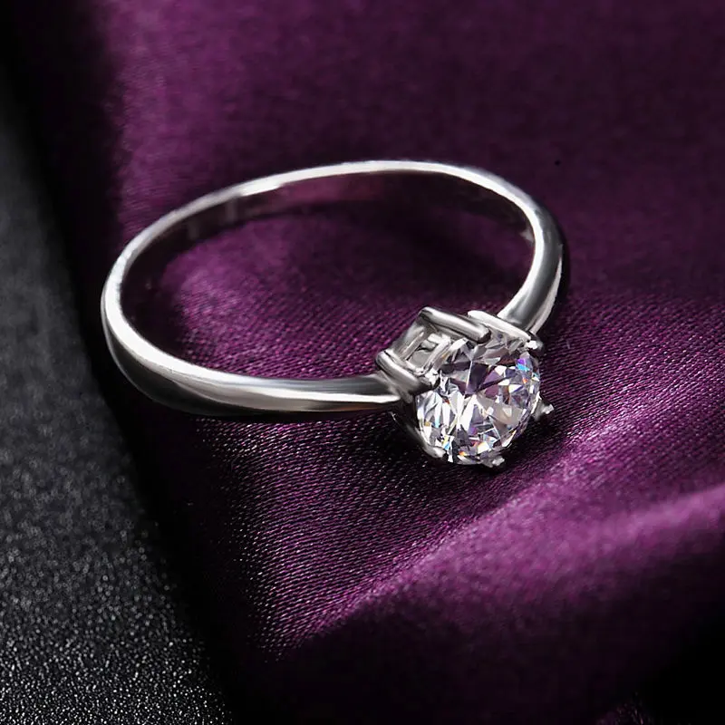 Huitan Classic and Simple Wedding Engagement Rings for Women High Quality Silver Color Cubic Zircon Ring Timeless Style Jewelry