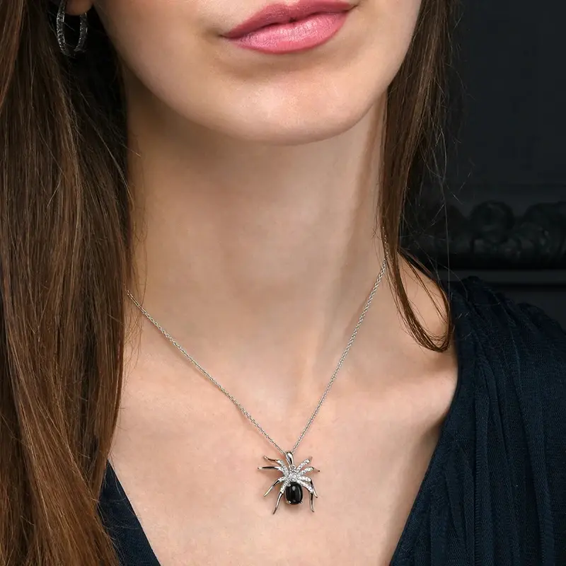 Huitan Chic Funny Spider Pendant Necklace Black Stone and Shiny Cubic Zirconia Punk Animals Necklace Charms Jewelry Accessories