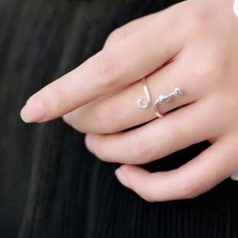 Huitan Silver Color Cat Ring for Women Opening Resizable Animal Rings Simple Stylish Girls Accessories Fashion Versatile Jewelry