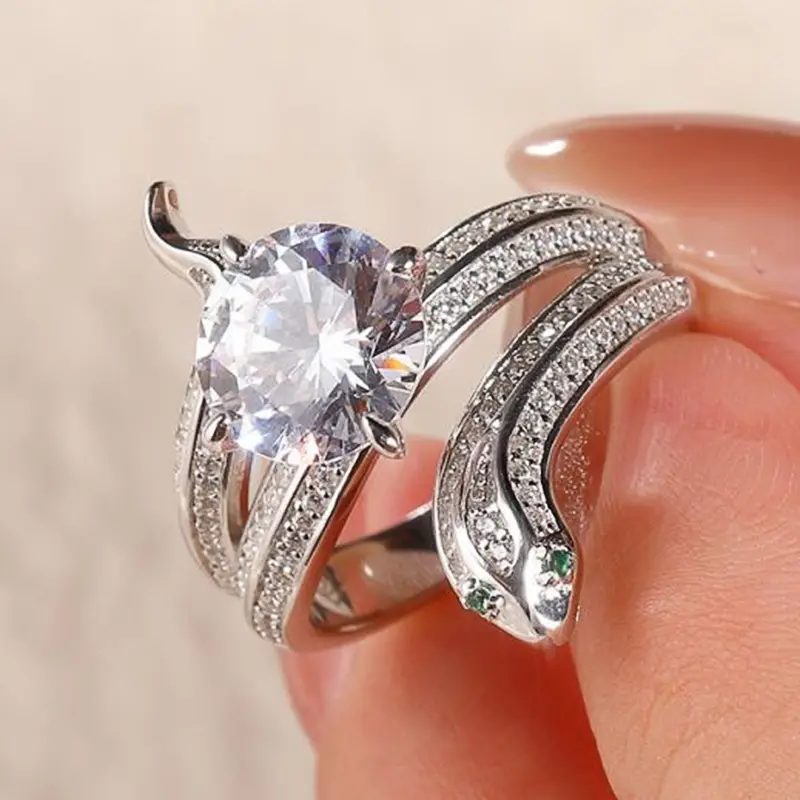 Huitan Exquisite Snake Rings for Women Silver Color Sparkling Green/White CZ Hip Hop Style Female Finger-rings Statement Jewelry
