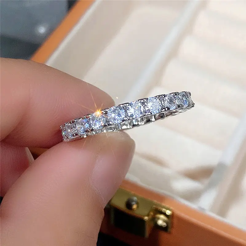 Huitan Luxury Silver Color Band Finger Rings for Women Inlay Dazzling CZ Engagement Wedding Accessories Trendy Jewelry Wholesale