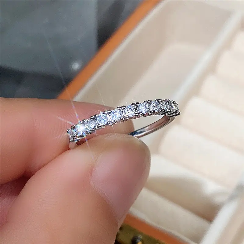 Huitan Luxury Silver Color Band Finger Rings for Women Inlay Dazzling CZ Engagement Wedding Accessories Trendy Jewelry Wholesale