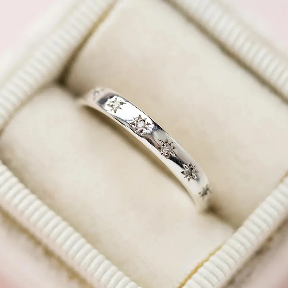 Huitan Korean Style Simple Metal Rings for Women Inlaid Shiny CZ Stone Daily Wearable Accessories Versatile Girls Finger Jewelry
