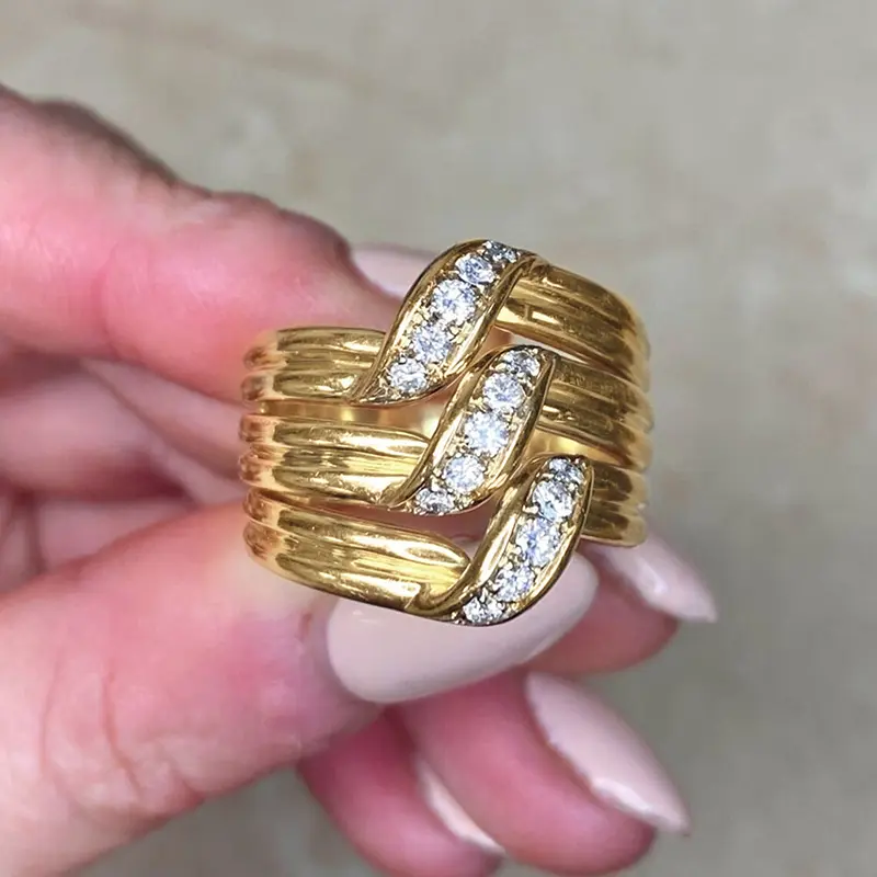 Huitan Gorgeous Women Wedding Rings Gold Color Wide Band Statement Female Finger-rings for Party Luxury Cubic Zirconia Jewelry