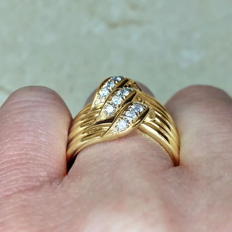 Huitan Gorgeous Women Wedding Rings Gold Color Wide Band Statement Female Finger-rings for Party Luxury Cubic Zirconia Jewelry