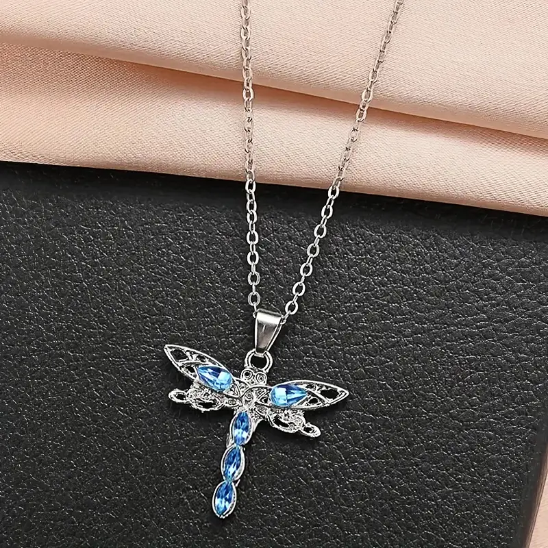 Huitan Blue CZ Dragonfly Necklace for Women New Fashion Animal Pendant Necklace Party Exquisite Girls Gift Statement Jewelry