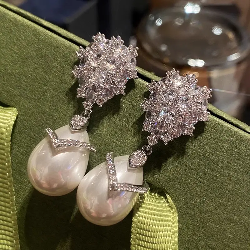 Huitan Aesthetic Women Simulated Pearl Hanging Earrings Brilliant Cubic Zirconia Wedding Engagement Jewelry Drop Shipping