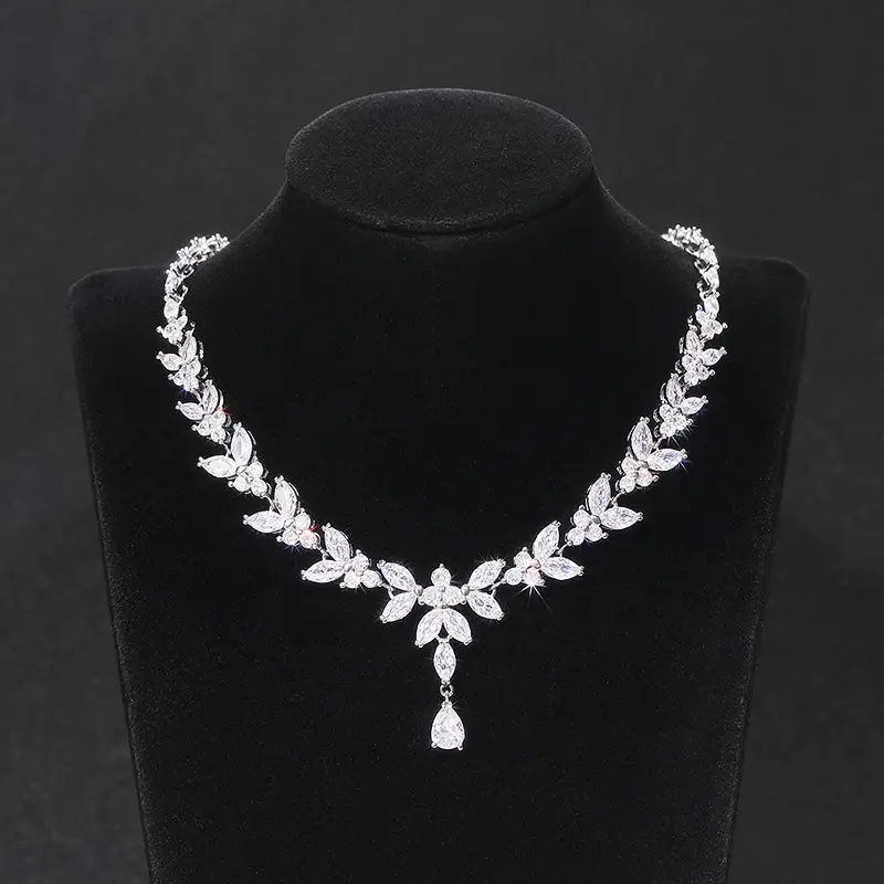 Huitan Gorgeous Bridal Necklace/Earrings Luxury Trendy Bright Cubic Zirconia Accessories Gold Color/Silver Color Jewelry Gifts
