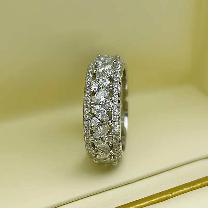 Huitan Gorgeous Brilliant Zirconia Finger Ring Female Wedding Band Graceful Women Engagement Ceremony Accessories Jewelry Gift