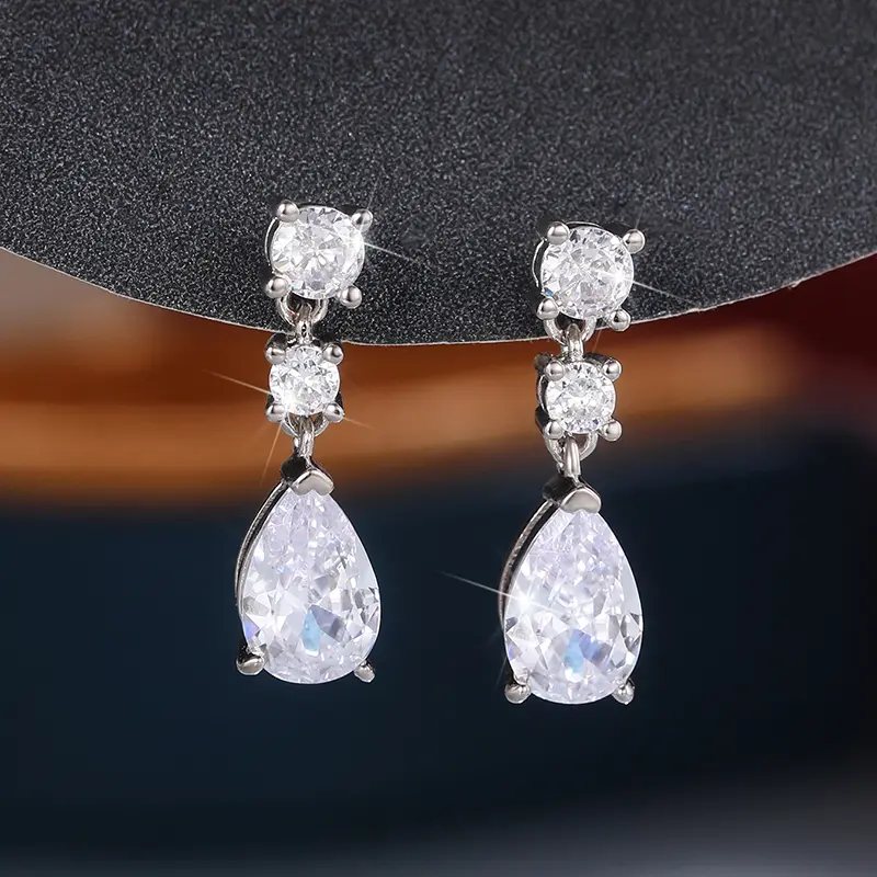 Huitan Temperament Crystal CZ Drop Earrings for Women High Quality Silver Color Bridal Wedding Earrings Timeless Style Jewelry