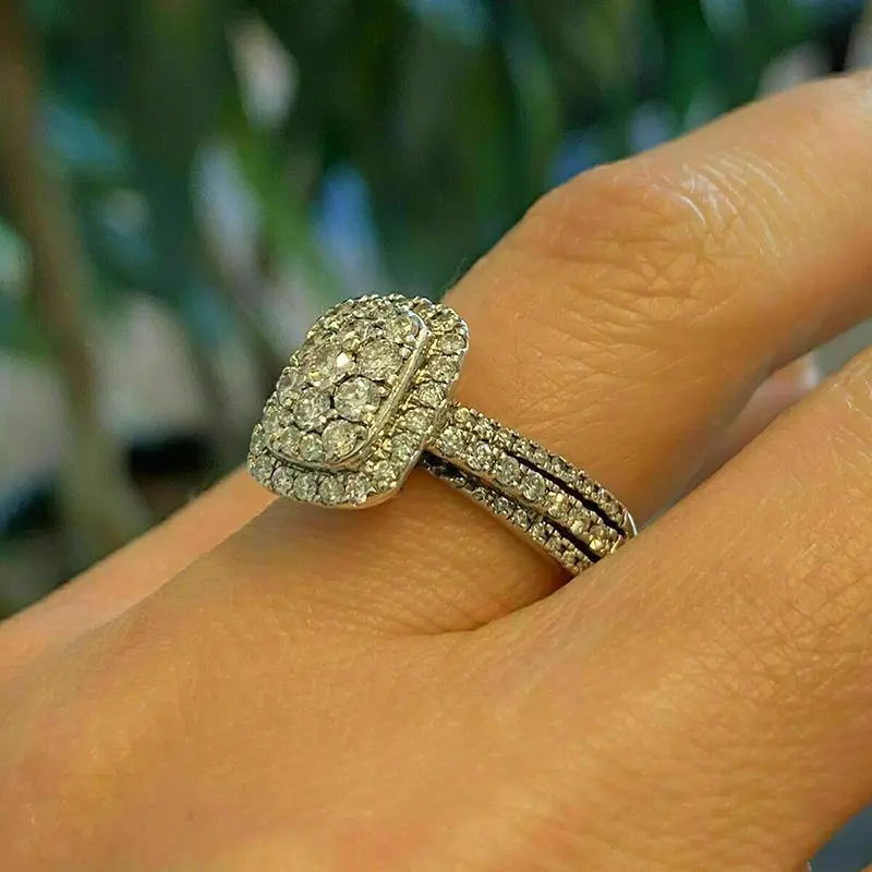 Huitan Trendy Bridal Wedding Band Ring Silver Color Shiny Round Zirconia Finger Accessories Luxury Female Engagement Jewelry