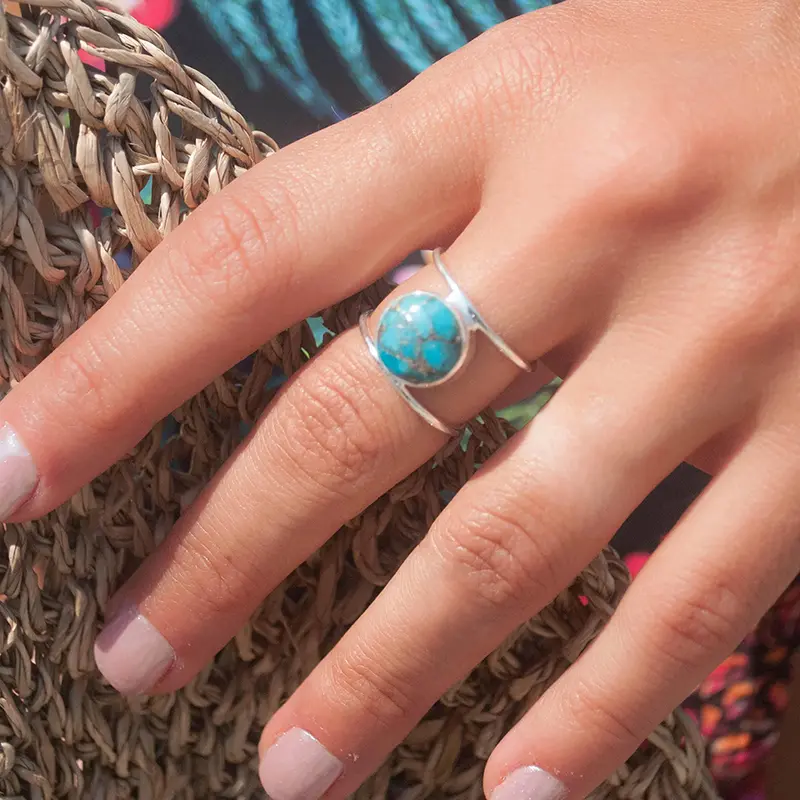 Huitan Boho Style Finger Ring for Women Blue Imitation Turquoise Stone Chic Female Rings Daily Wear Party Statement Jewelry Gift