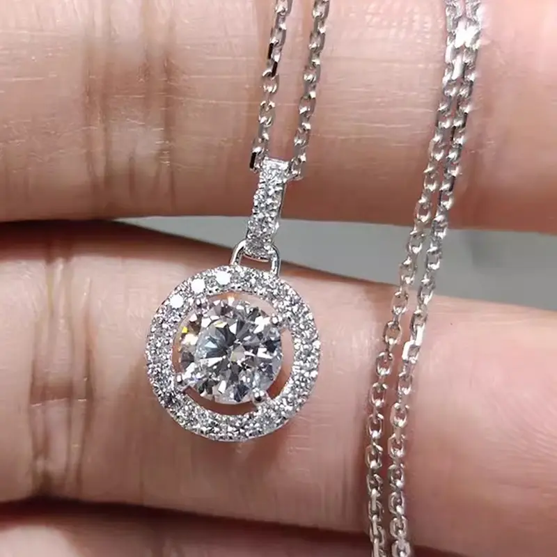 Huitan Graceful Round Zirconia Pendant Necklace for Women Bridal Wedding Jewelry Luxury Engagement Ceremony Accessories Gift