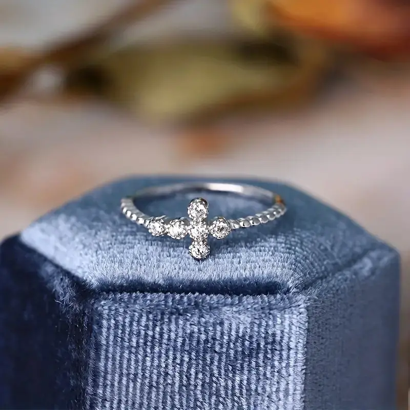 Huitan Chic Cross Finger Ring for Women Dazzling Samll Cubic Zirconia Stones Temperament Versatile Female Jewelry Drop Shipping