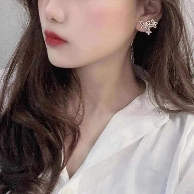 Huitan New Fashion Butterfly Stud Earrings with Brilliant CZ Luxury Women's Earrings for Party Fancy Gift Small Fresh Jewelry