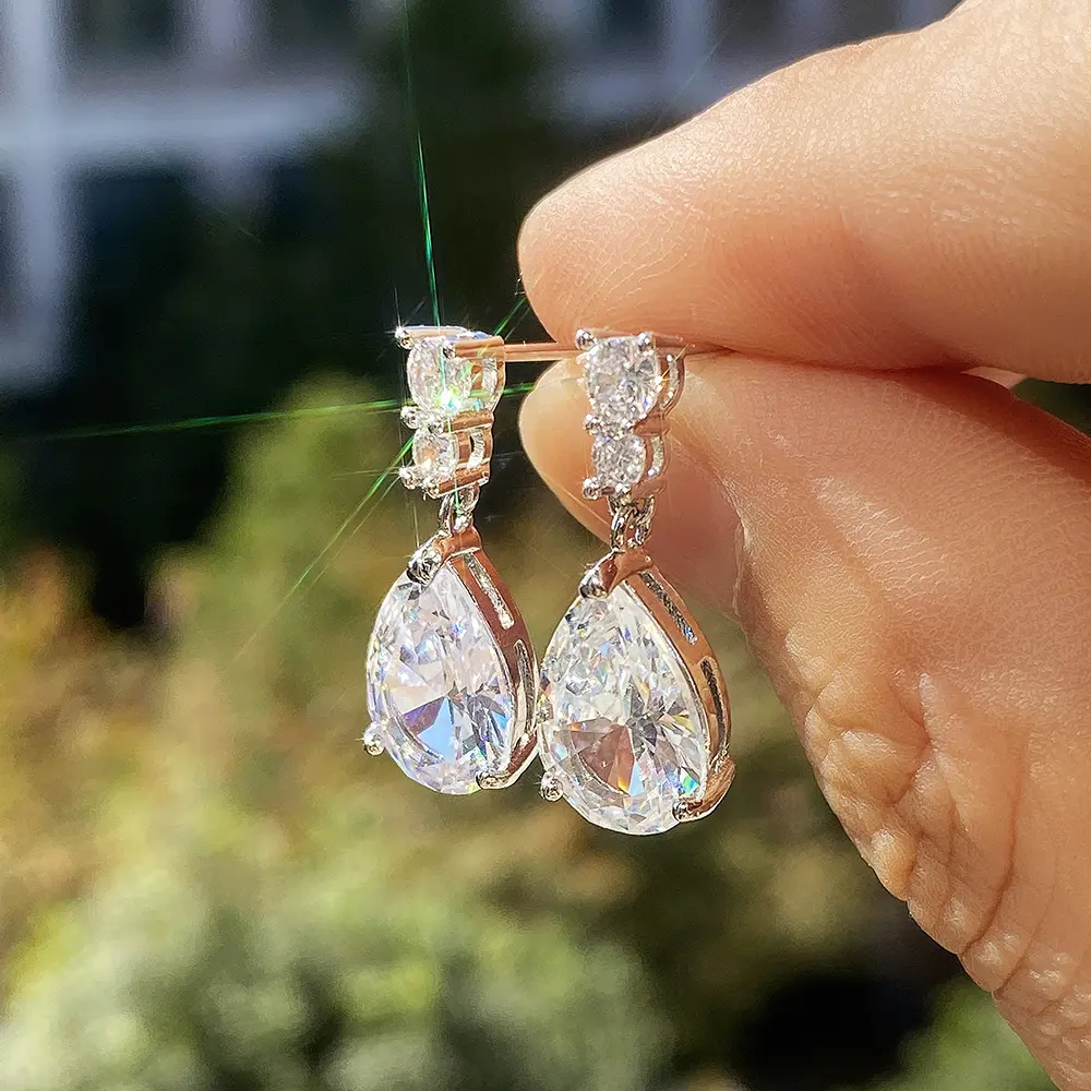 Huitan Gorgeous AAA Cubic Zirconia Water Drop Charm Women Drop Earring Wedding Band Jewelry White/Purple High Quality Earrings