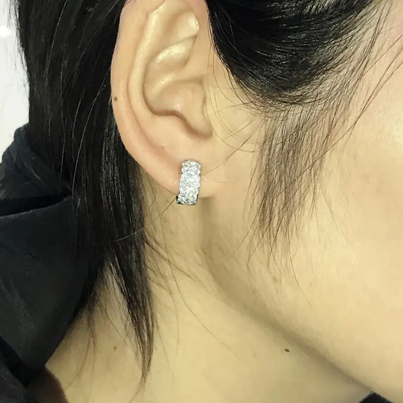 Huitan Dazzling Women's Hoop Earrings with White Cubic Zirconia Silver Color Circle Earrings Fashion Versatile Female Jewelry