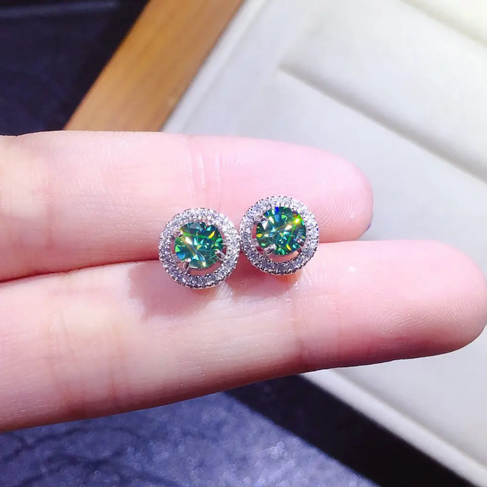 Huitan Fashion Green Cubic Zirconia Stud Earrings Silver Color Ear Piercing Earrings for Women Temperament Elegant Lady Jewelry