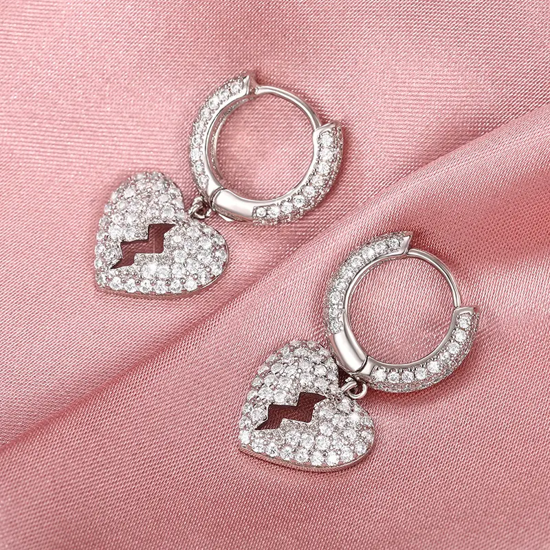 Huitan Men/Women Heart Earrings Silver Color Full Paved CZ Stone Simple Versatile Ear Accessories Couple Love Earrings Jewelry