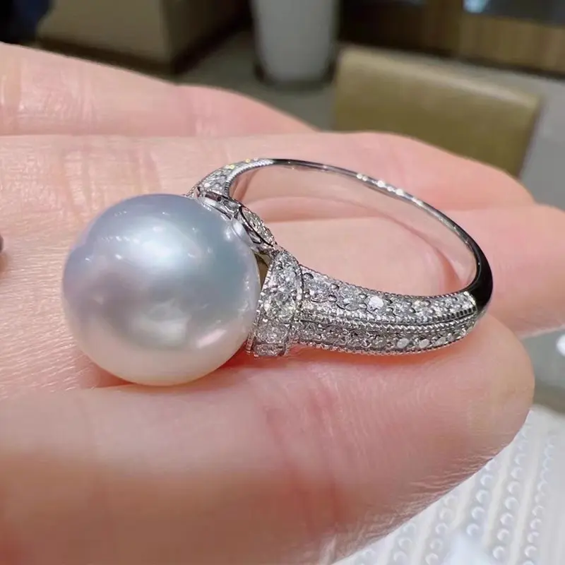 Huitan Round Simulated Pearl Rings Full with Dazzling Cubic Zirconia Temperament Elegant Women Wedding Jewelry Drop Shipping
