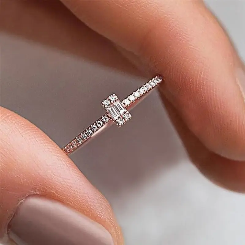 Huitan 2021 New Trend Thin Rings for Women Silver Color/Rose Gold Color Statement Ring Wedding Engagement Jewelry Drop Shipping