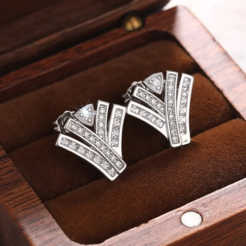 Huitan Trendy Geometric Stud Earrings with Crystal Cubic Zirconia Exquisite Silver Color Ear Stud for Women Fashion Jewelry