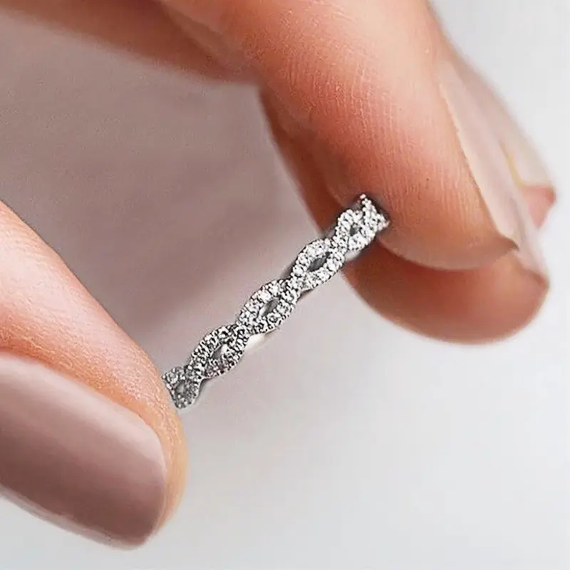 Huitan 2021 New Trend Thin Rings for Women Silver Color/Rose Gold Color Statement Ring Wedding Engagement Jewelry Drop Shipping