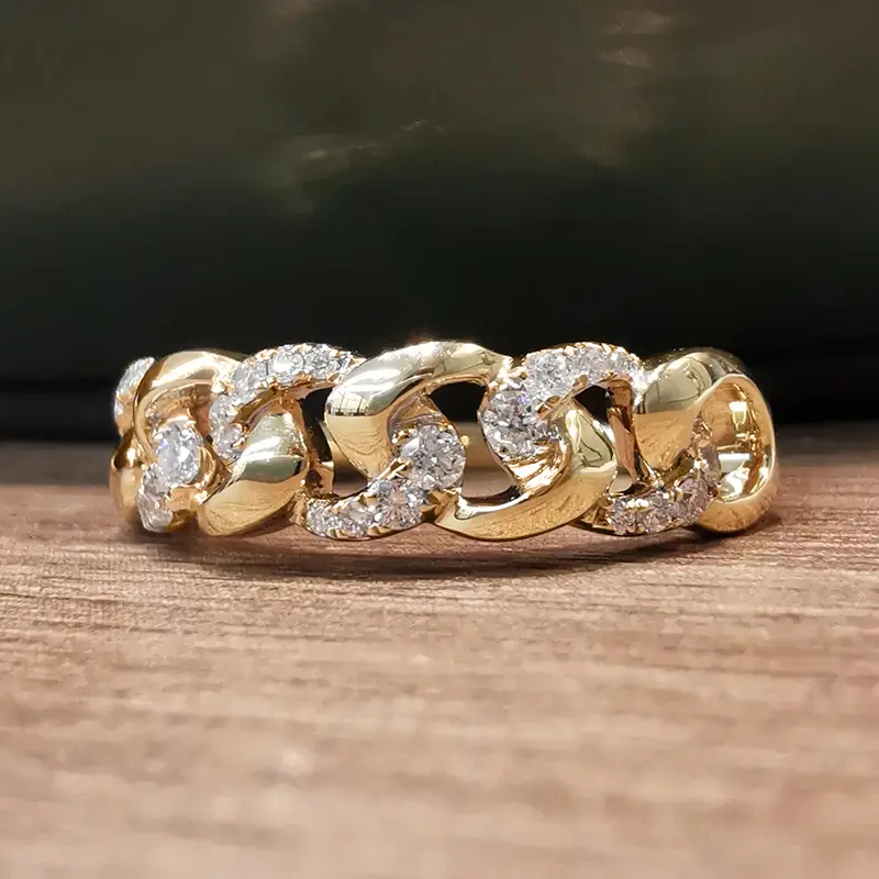 Huitan Chunk Chain Design Finger Ring for Women Gold Color Luxury Girls Rings Hip Hop Rock Style Daily Wear Statement Jewelry