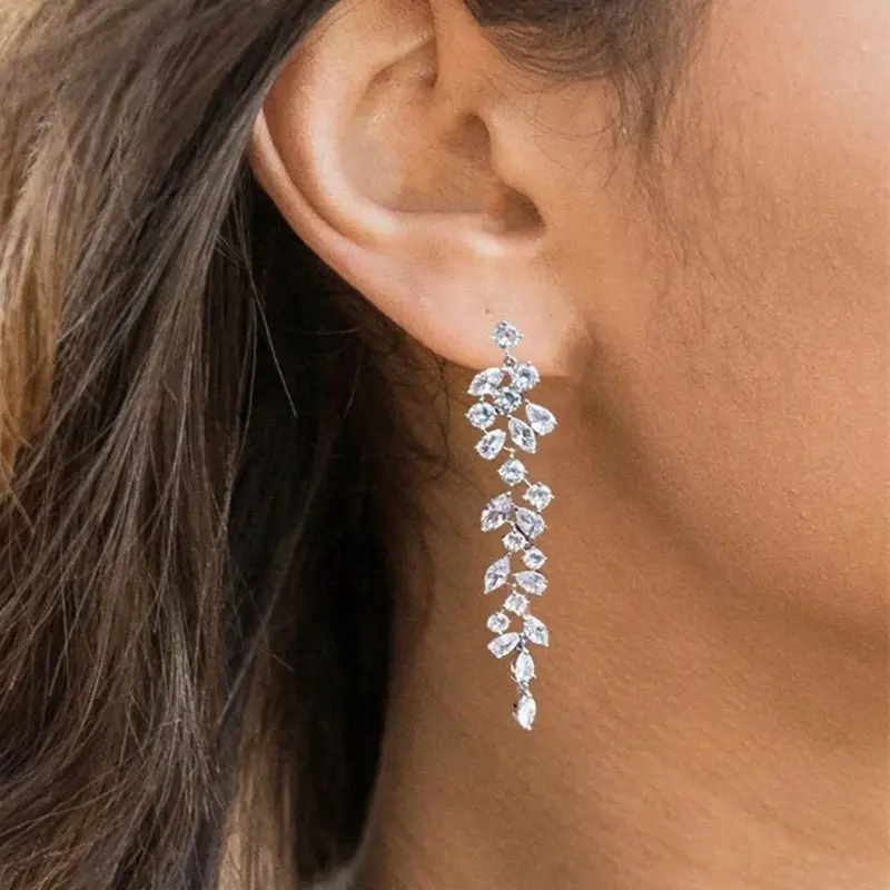 Huitan Romantic Leaf Shape Long Dangle Earrings for Women Silver Color/Gold Color Sparkling Cubic Zirconia Luxury Trendy Jewelry