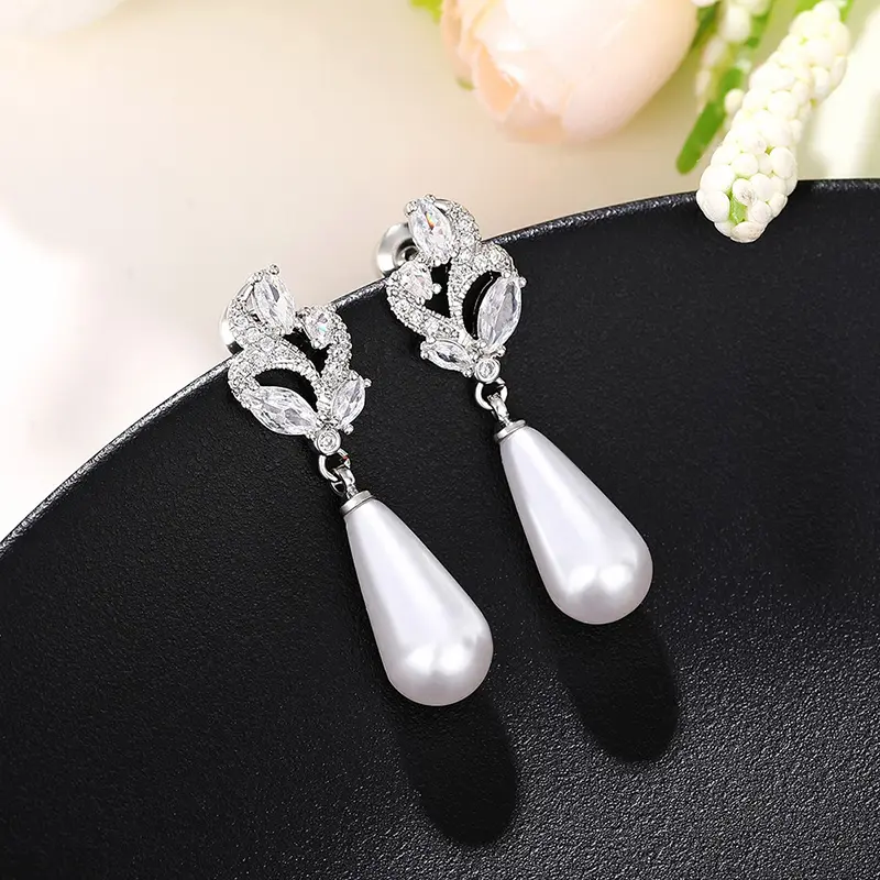 Huitan Waterdrop Imitation Pearl Drop Earrings Women New Aesthetic Wedding Accessories Temperament Lady Earrings Party Jewelry