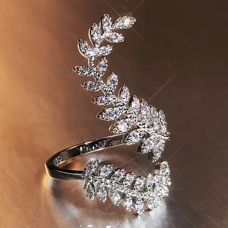 Huitan Personality Leaf Olive Shape Finger-rings Women Luxury Silver Color/Gold Color Cubic Zirconia Rings Wedding Party Jewelry