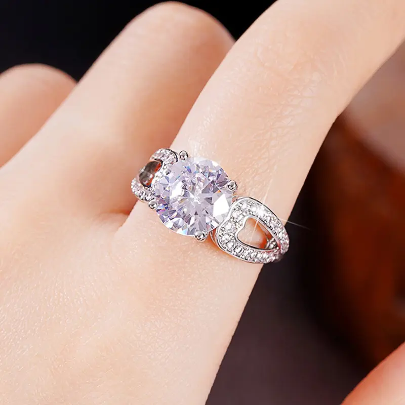 Huitan Newly Designed Wedding Rings for Women Silver Color Sparkling Crystal Cubic Zirconia Statement Accessories Party Jewelry