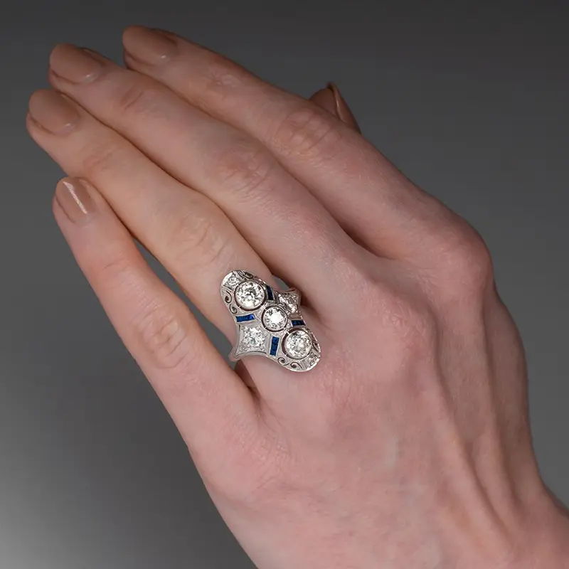 Huitan Exquisite Wedding Band Elegant Lady Graceful Finger Ring Accessories Bright Blue&White Zirconia Jewelry for Engagement