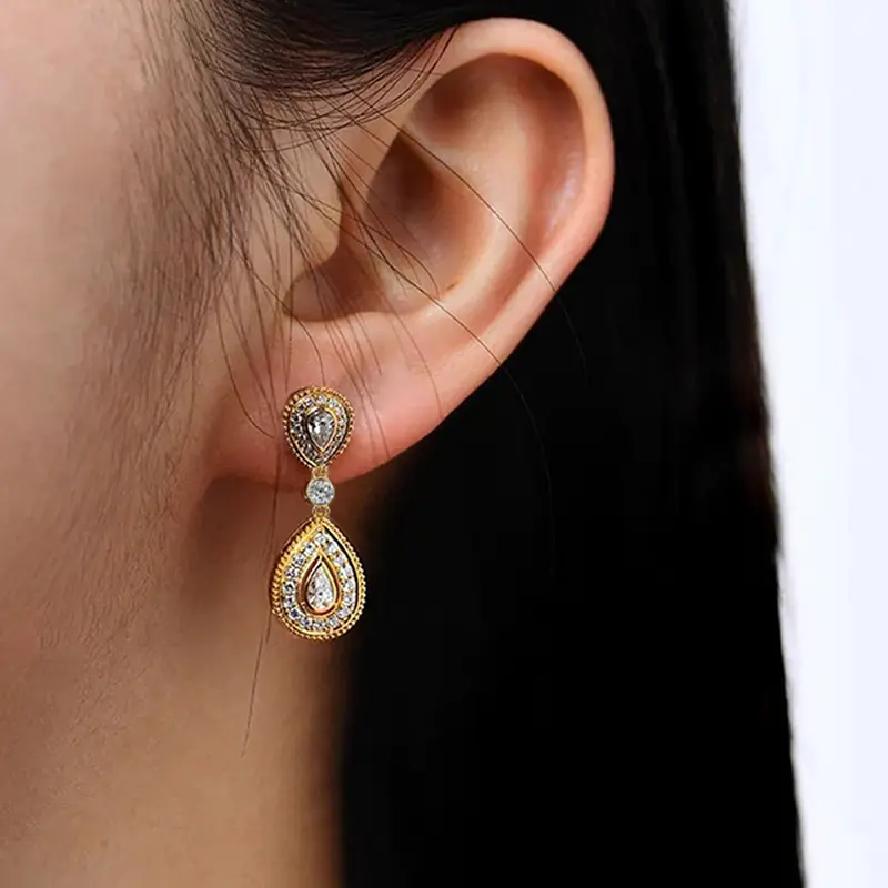 Huitan Gorgeous Women's Dangle Earrings Waterdrop Charm Cubic Zircon Luxury Trendy Bridal Wedding Accessories Jewelry Wholesale