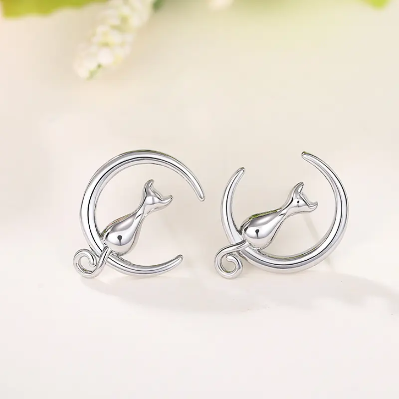 Huitan Chic Moon Cat Ear Nails Cute Girls Everyday Jewelry Metallic Style Animal Accessories for Women Graceful Jewelry Gift