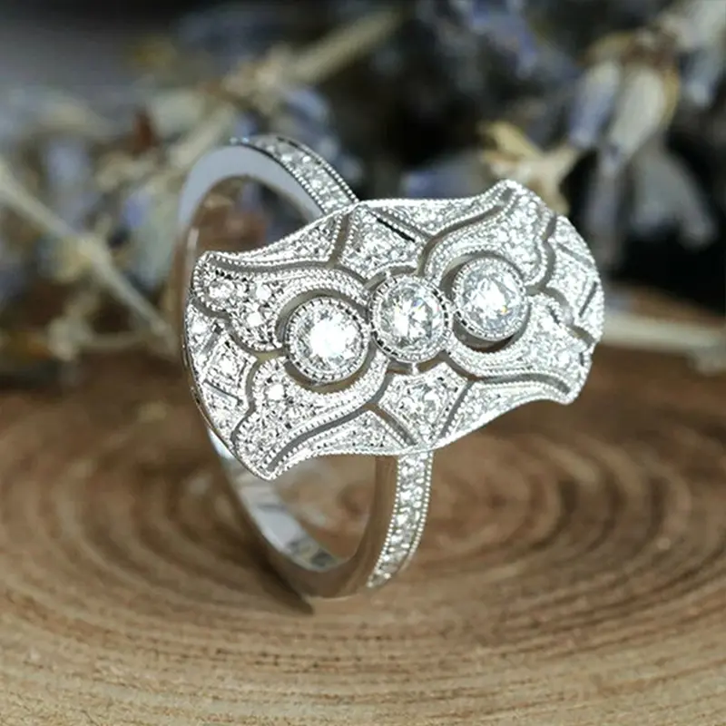 Huitan Exquisite Female Party Jewelry Ring Brilliant Zirconia Finger Accessories for Women Fashion Women Wedding Band for Lady