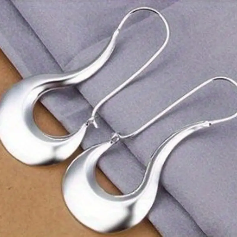 Huitan Trendy Geometric Metal Hoop Earrings for Women Long Hanging Earrings Modern Fashion Daily Wear Versatile Female Jewelry