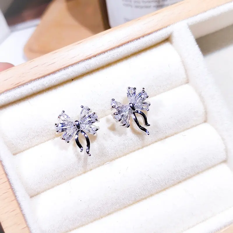 Huitan Aesthetic Women's Earrings Ear Piercing Daily Wear Fancy Bow Earrings with CZ Luxury Fashion Female Wedding Jewelry 2021